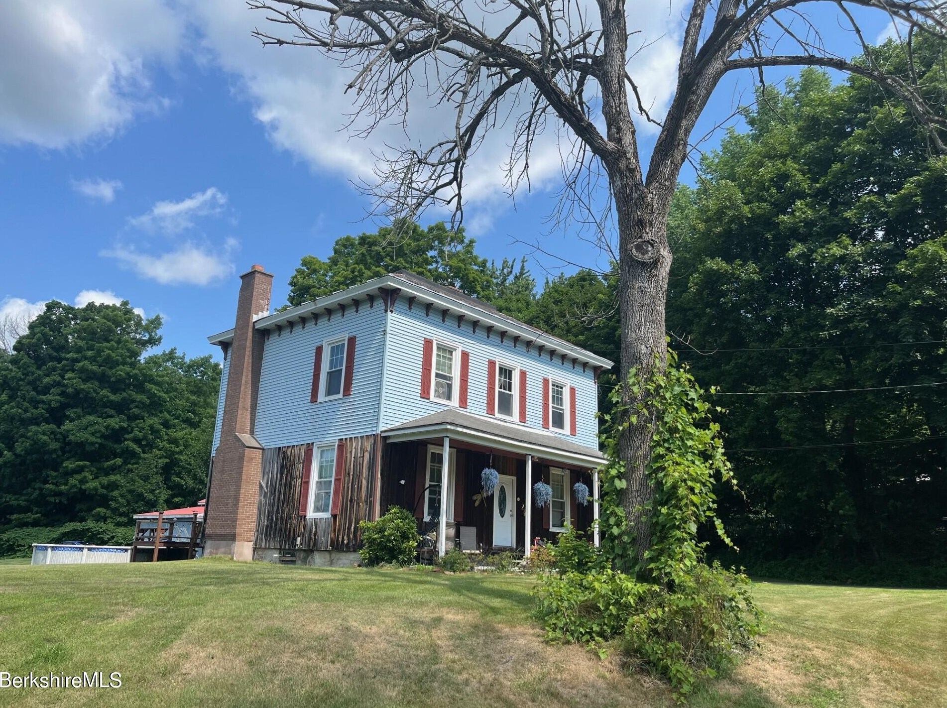 24 Carson Ave, Clarksburg, MA 01247