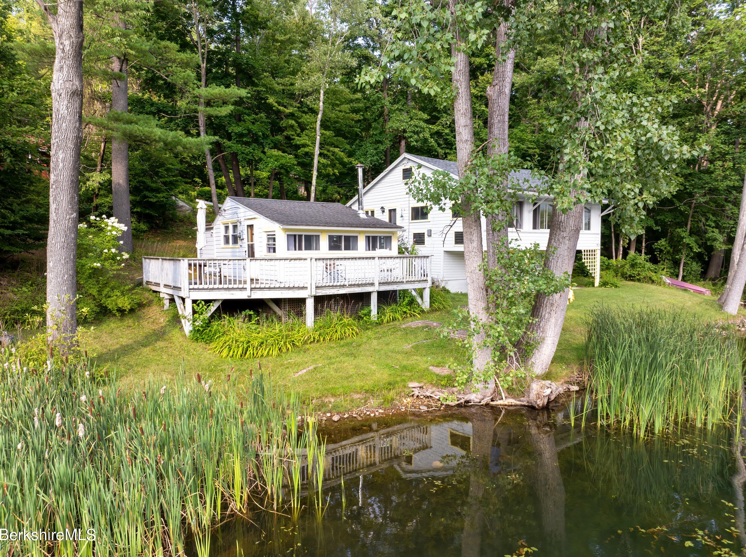 186-190 Bradley St, Clarksburg, MA 01247