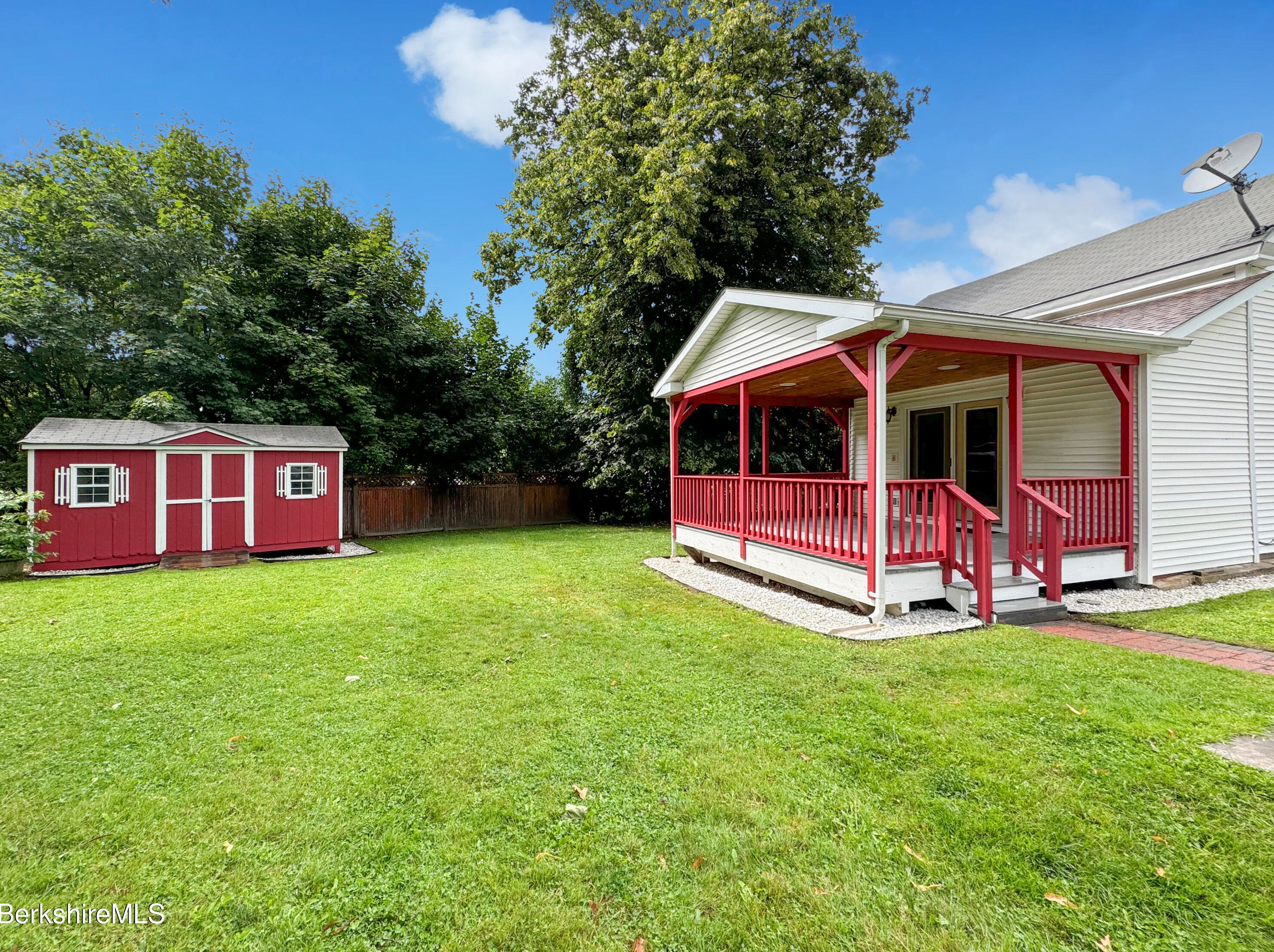 69 Lime St, Adams, MA 01220