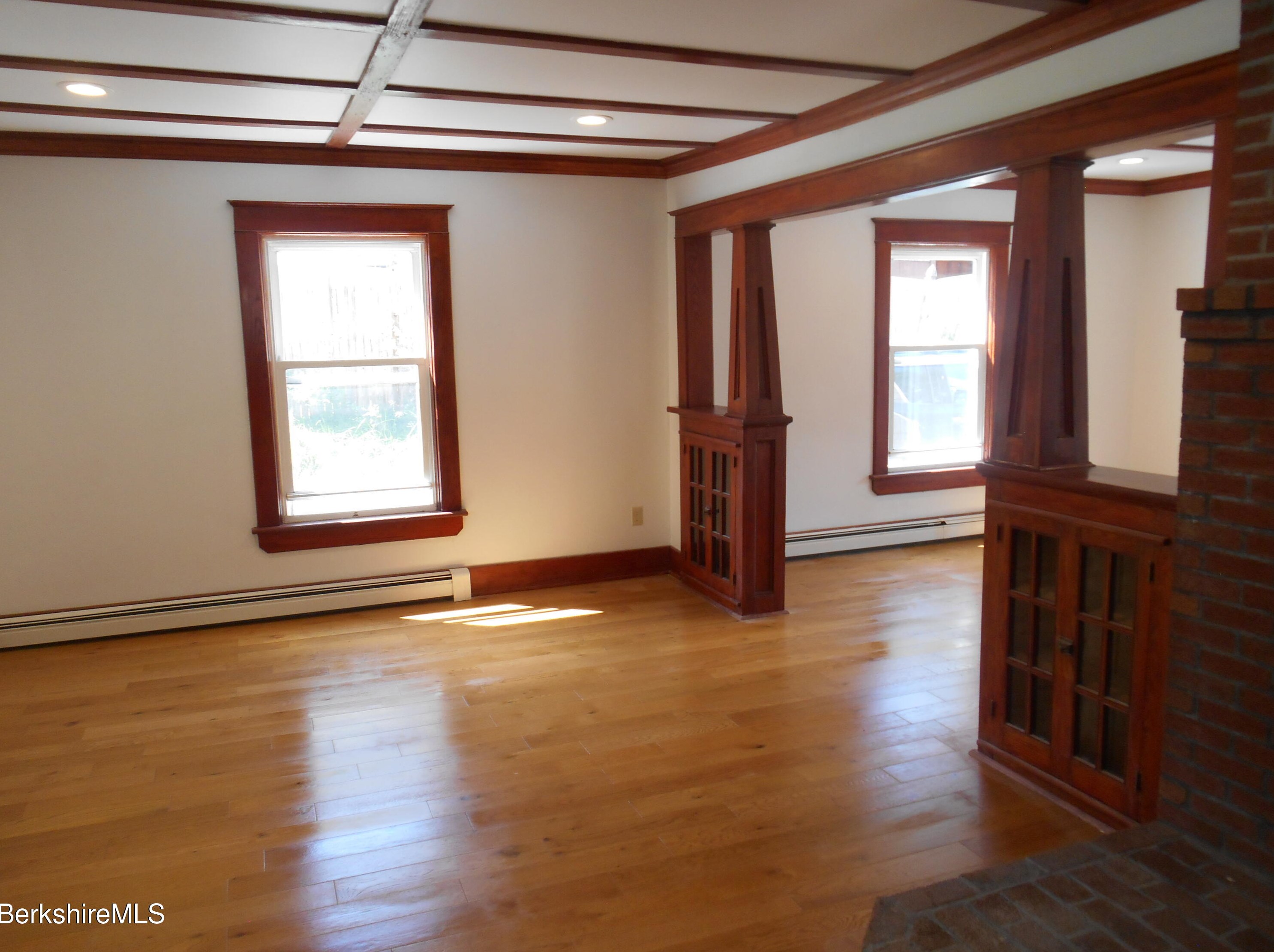 23 Elberon Ave, Pittsfield MA  01201-2838 exterior