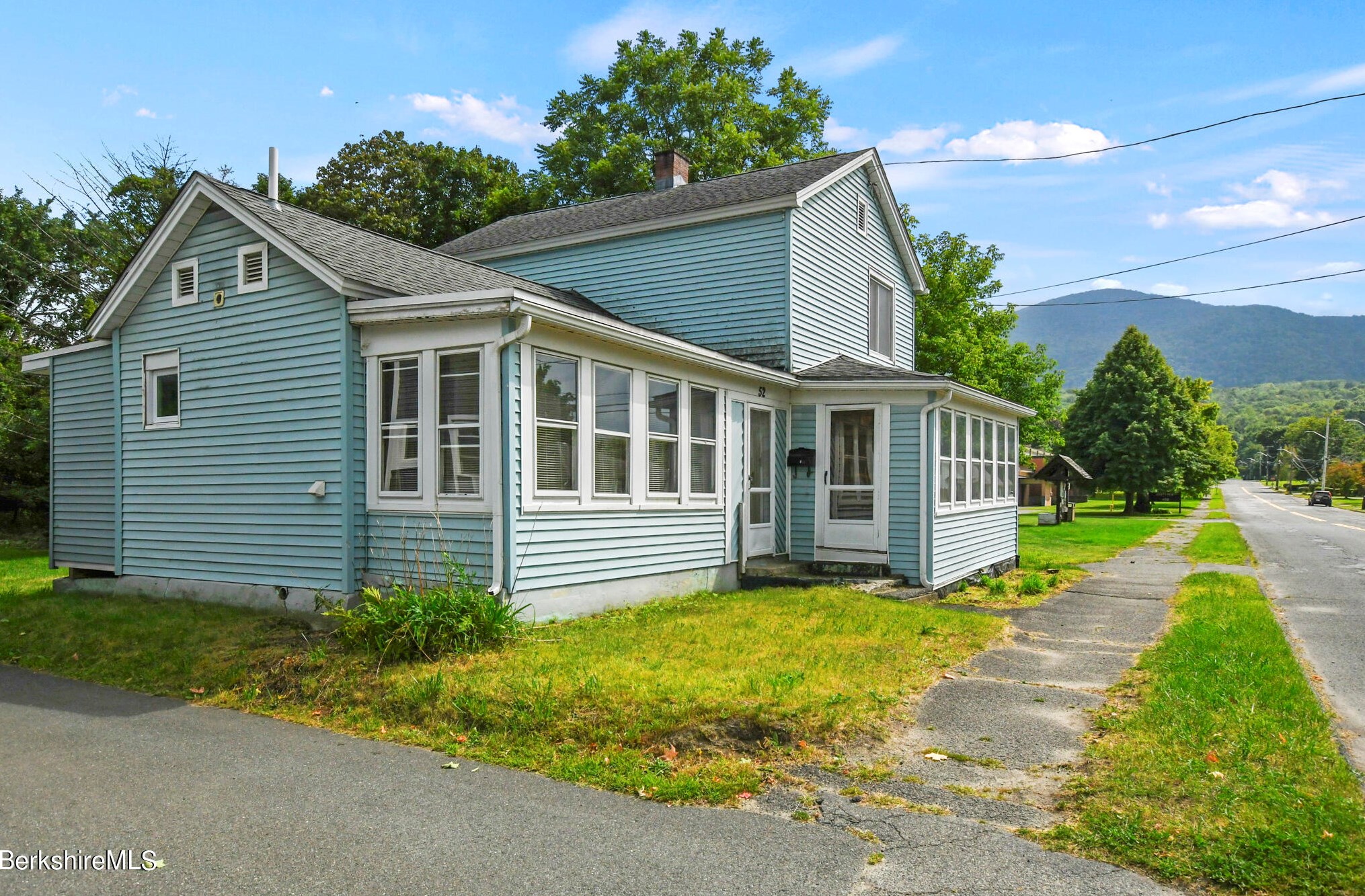 52 Phelps Ave, Clarksburg, MA 01247