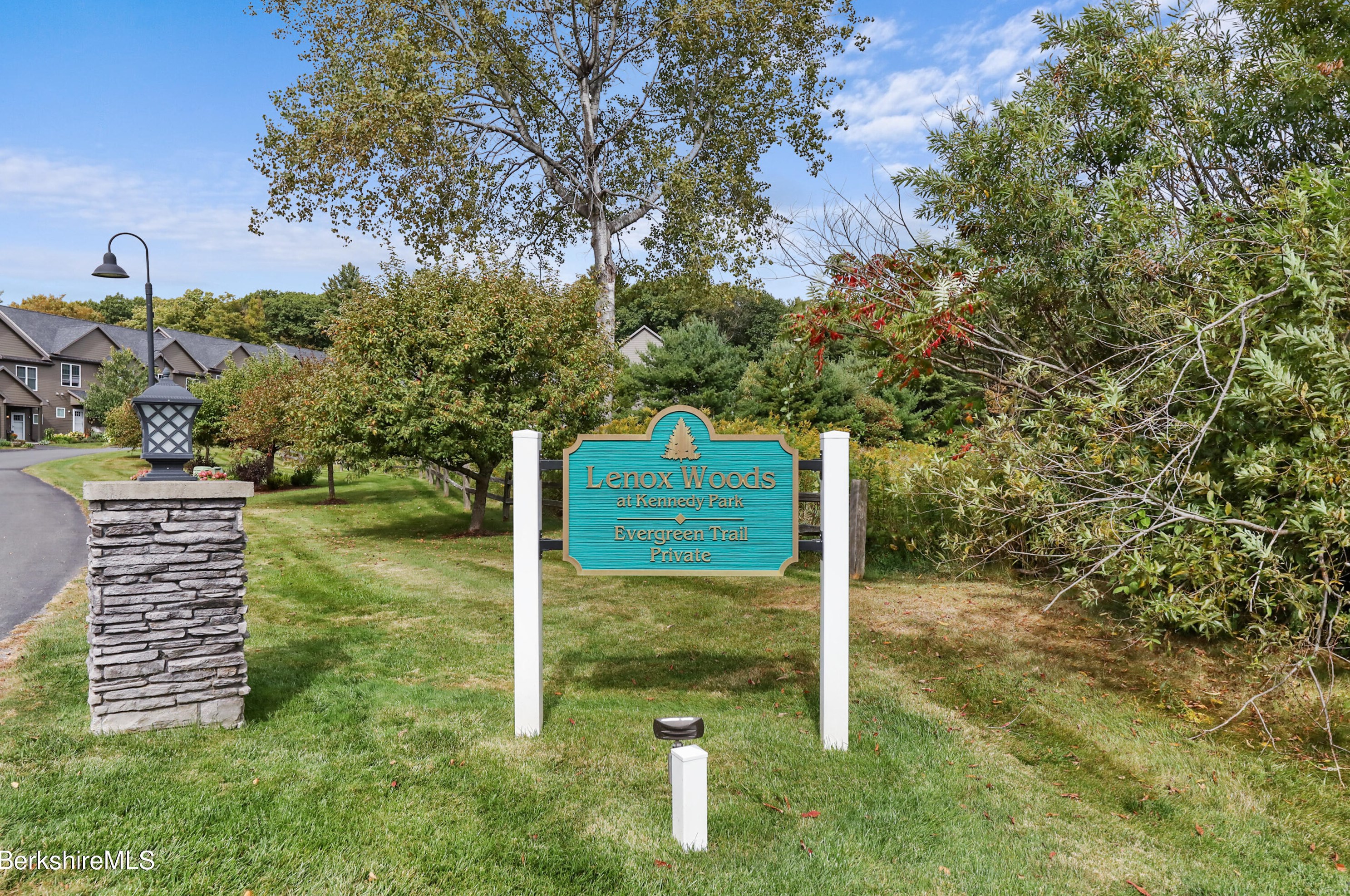 12 Evergreen Trl #12, Lenox, MA 01240