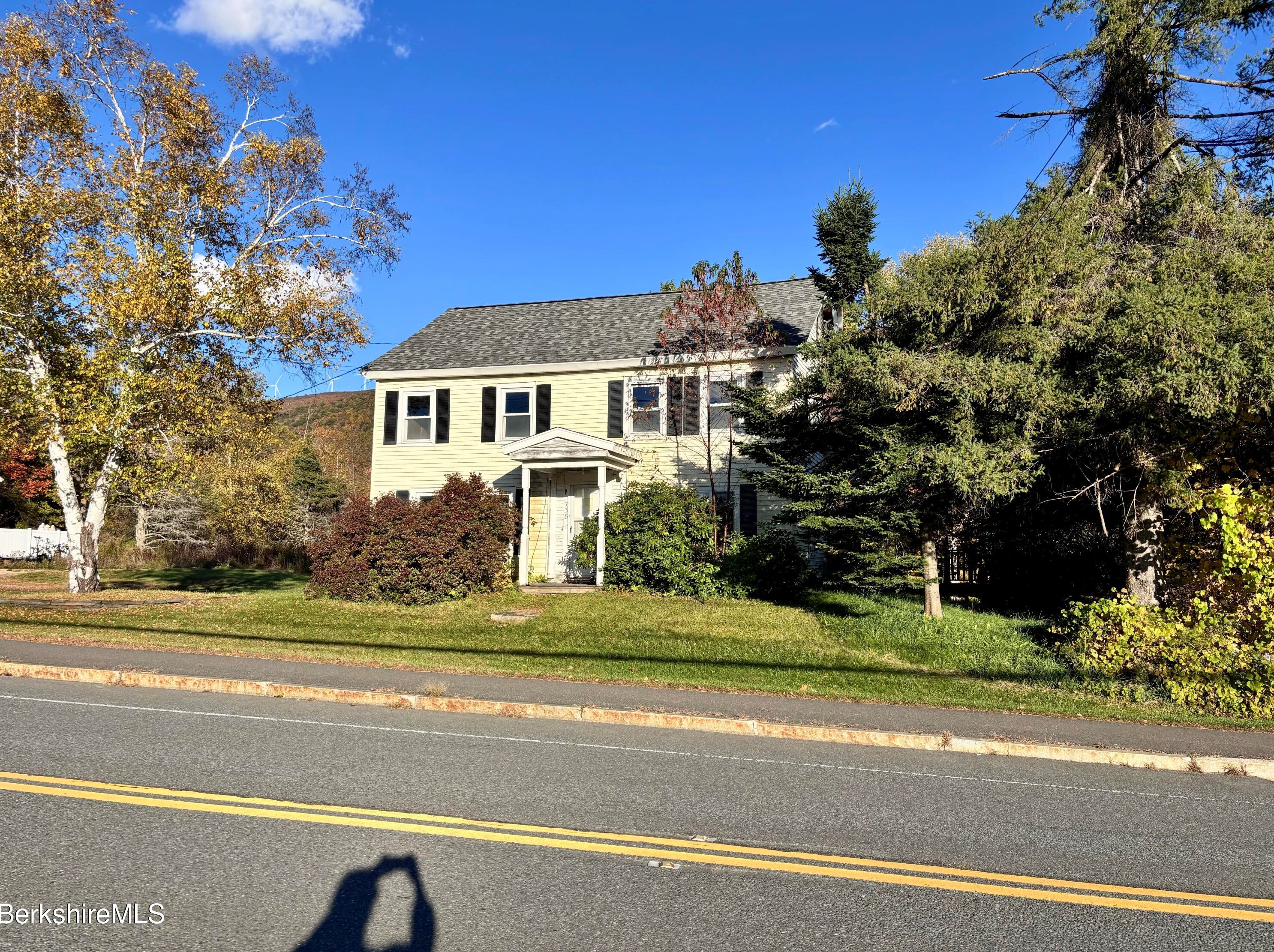 738 River Rd, Clarksburg, MA 01247