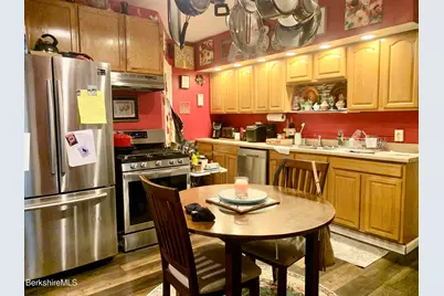 26 Springside Ave, Pittsfield, MA 01201 - Photo 6