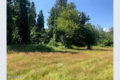 390 Tamaridge Rd, New Marlboro, MA 01259 - Photo 26