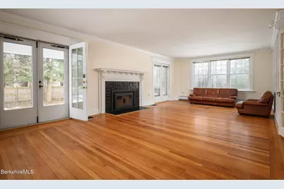 111 Park St, Williamstown, MA 01267 - Photo 30