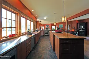 279 Granville Rd, Granby, CT 06060 - Photo 20