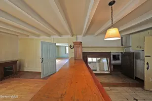 254 Main St, Sheffield, MA 01257 - Photo 10