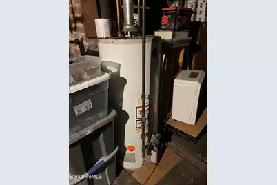 29 Glenwood Ave, Pittsfield, MA 01201 - Photo 4