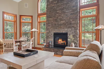 62 Stockbridge Ter, Lee, MA 01238 - Photo 10