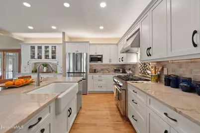 62 Stockbridge Ter, Lee, MA 01238 - Photo 16