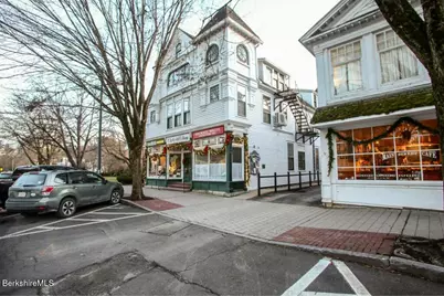 44 Main St #4, Stockbridge, MA 01262 - Photo 12