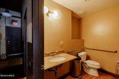 42/44 Railroad St, Great Barrington, MA 01230 - Photo 20