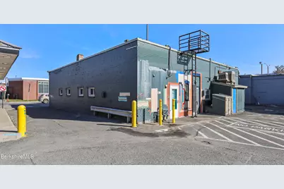 21-25 First St, Pittsfield, MA 01201 - Photo 4