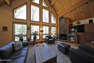 55 Mallard Dr, Becket, MA 01223 - Photo 8