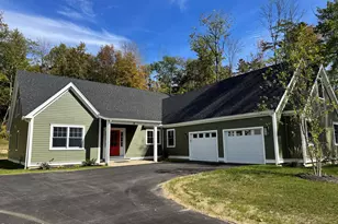 4 Thrushwood Ln, Great Barrington, MA 01230 - Photo 2