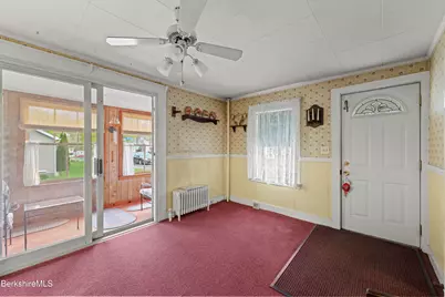 205 High St, Lee, MA 01238 - Photo 4