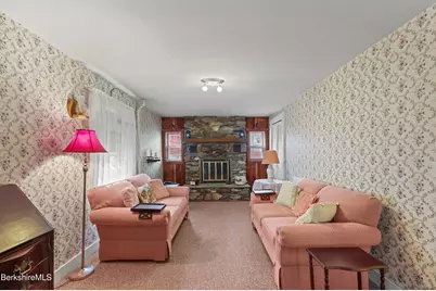 205 High St, Lee, MA 01238 - Photo 12