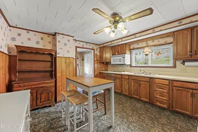 205 High St, Lee, MA 01238 - Photo 6