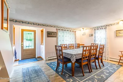 144 Brombach St, Pittsfield, MA 01201 - Photo 10