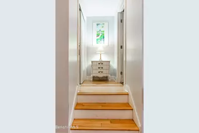 144 Brombach St, Pittsfield, MA 01201 - Photo 30