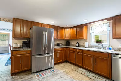 144 Brombach St, Pittsfield, MA 01201 - Photo 12