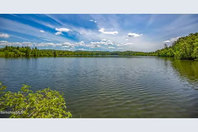 770 Summer St #5D, Lee, MA 01238 - Photo 4