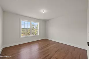 8 Northbrook Ln, Pittsfield, MA 01201 - Photo 62