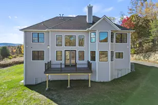 8 Northbrook Ln, Pittsfield, MA 01201 - Photo 4