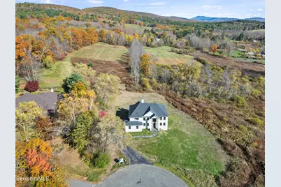 8 Northbrook Ln, Pittsfield, MA 01201 - Photo 10