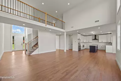 8 Northbrook Ln, Pittsfield, MA 01201 - Photo 16