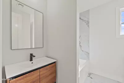 8 Northbrook Ln, Pittsfield, MA 01201 - Photo 32