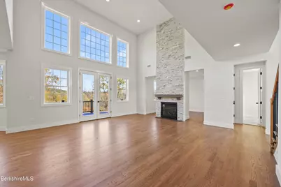 8 Northbrook Ln, Pittsfield, MA 01201 - Photo 20