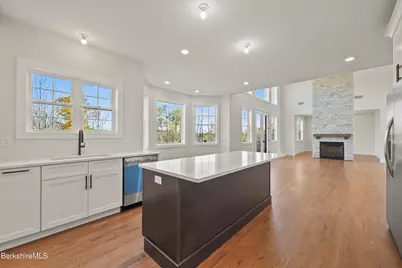 8 Northbrook Ln, Pittsfield, MA 01201 - Photo 36