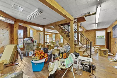 1 Park St, Adams, MA 01220 - Photo 18