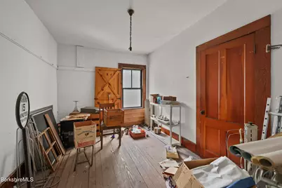 1 Park St, Adams, MA 01220 - Photo 26
