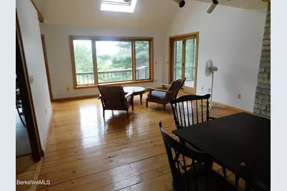 122 Thomas Island Rd, Pittsfield, MA 01201 - Photo 14