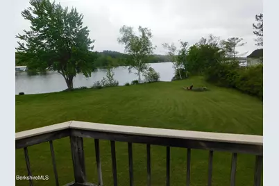 122 Thomas Island Rd, Pittsfield, MA 01201 - Photo 4