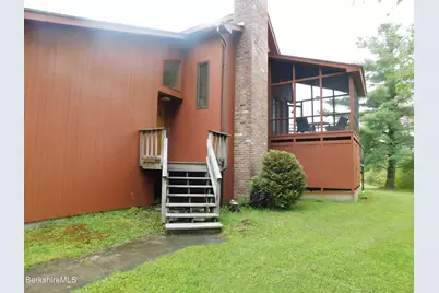 122 Thomas Island Rd, Pittsfield, MA 01201 - Photo 2