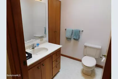 122 Thomas Island Rd, Pittsfield, MA 01201 - Photo 18