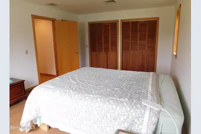 122 Thomas Island Rd, Pittsfield, MA 01201 - Photo 16