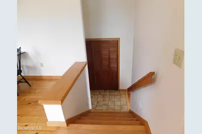 122 Thomas Island Rd, Pittsfield, MA 01201 - Photo 6