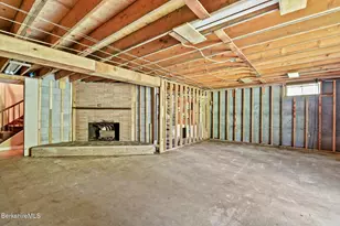 1310 Lenox Rd, Richmond, MA 01254 - Photo 34