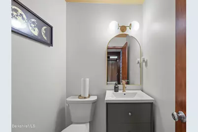 168-174 Elm St, Pittsfield, MA 01201 - Photo 14