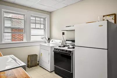 168-174 Elm St, Pittsfield, MA 01201 - Photo 30