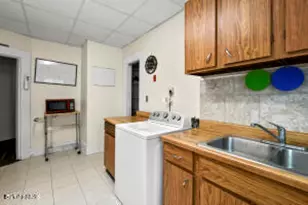 168-174 Elm St, Pittsfield, MA 01201 - Photo 28