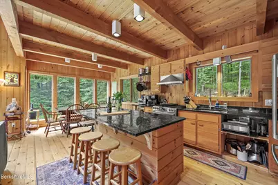 112 Silver St, Lanesborough, MA 01237 - Photo 20