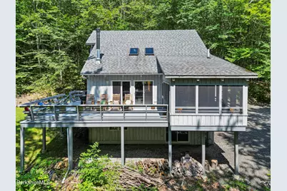 112 Silver St, Lanesborough, MA 01237 - Photo 4