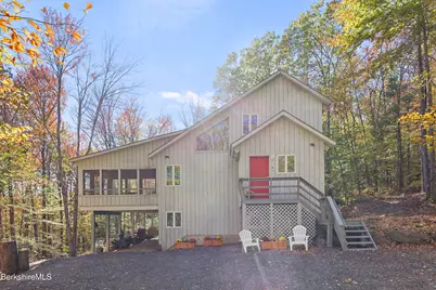 112 Silver St, Lanesborough, MA 01237 - Photo 8