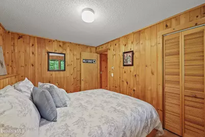 112 Silver St, Lanesborough, MA 01237 - Photo 46